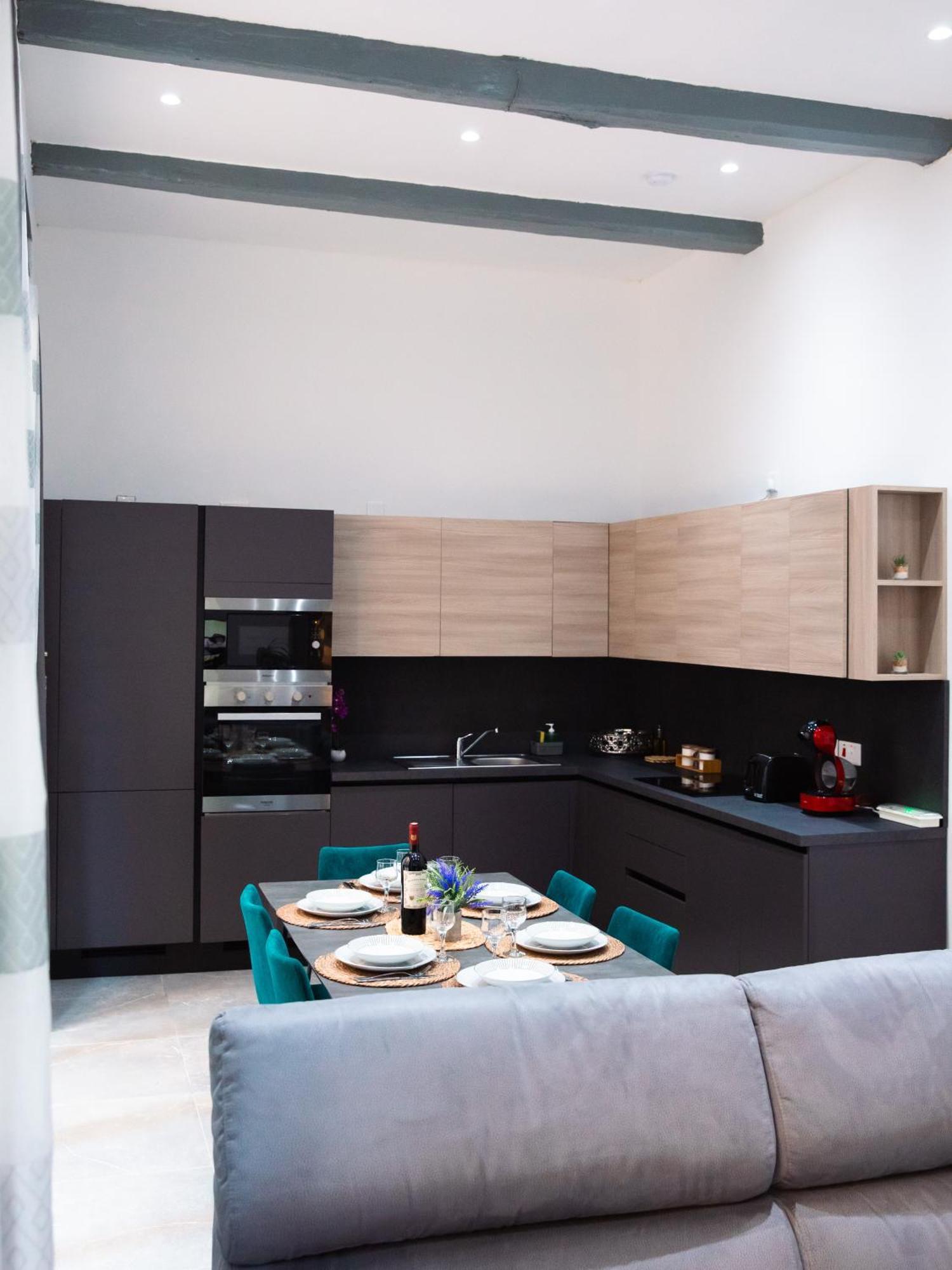 Valletta Waterfront Backyard Flat By Arcobnb Il-Furjana Exterior photo